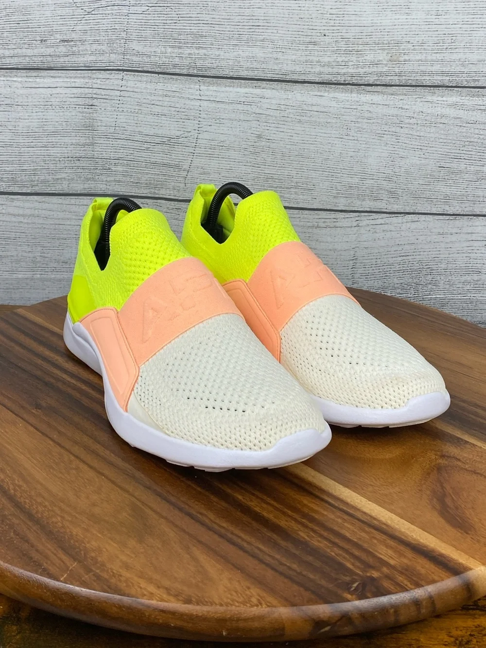APL TechLoom Bliss Energy Neon Peach Pristine Slip On Running Shoe Size 9.5